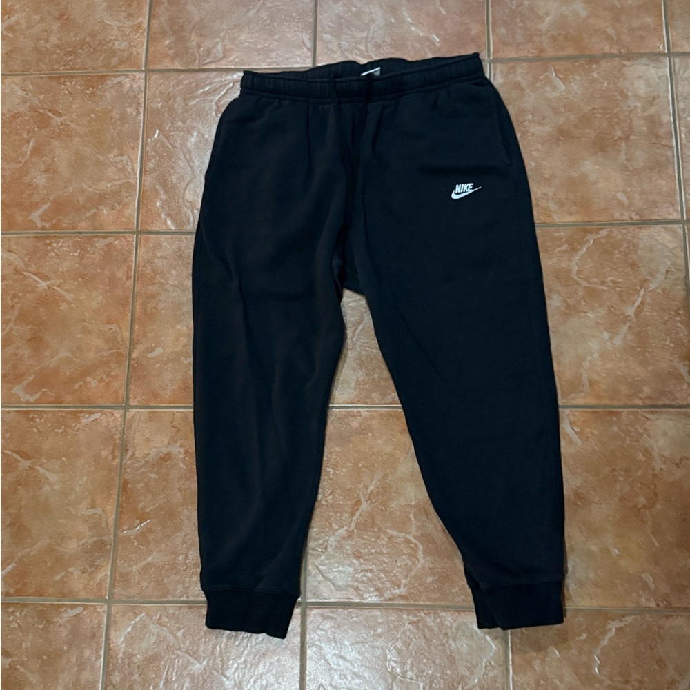Nike Men’s Black Sweatpants